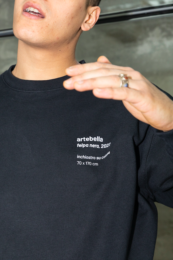 artebella crewneck detail
